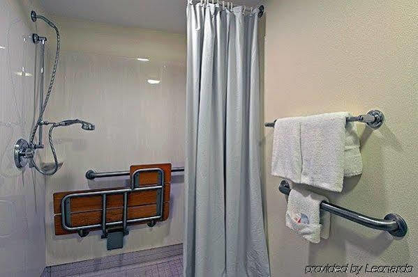 Red Roof Inn Bridgeton Esterno foto